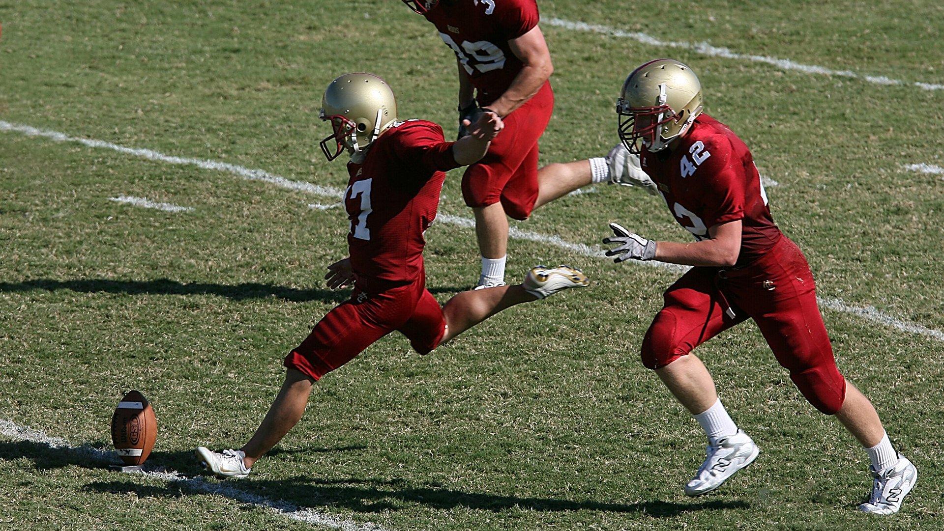 英雄城燃动绿茵!超万球迷见证武汉三镇中甲开门红