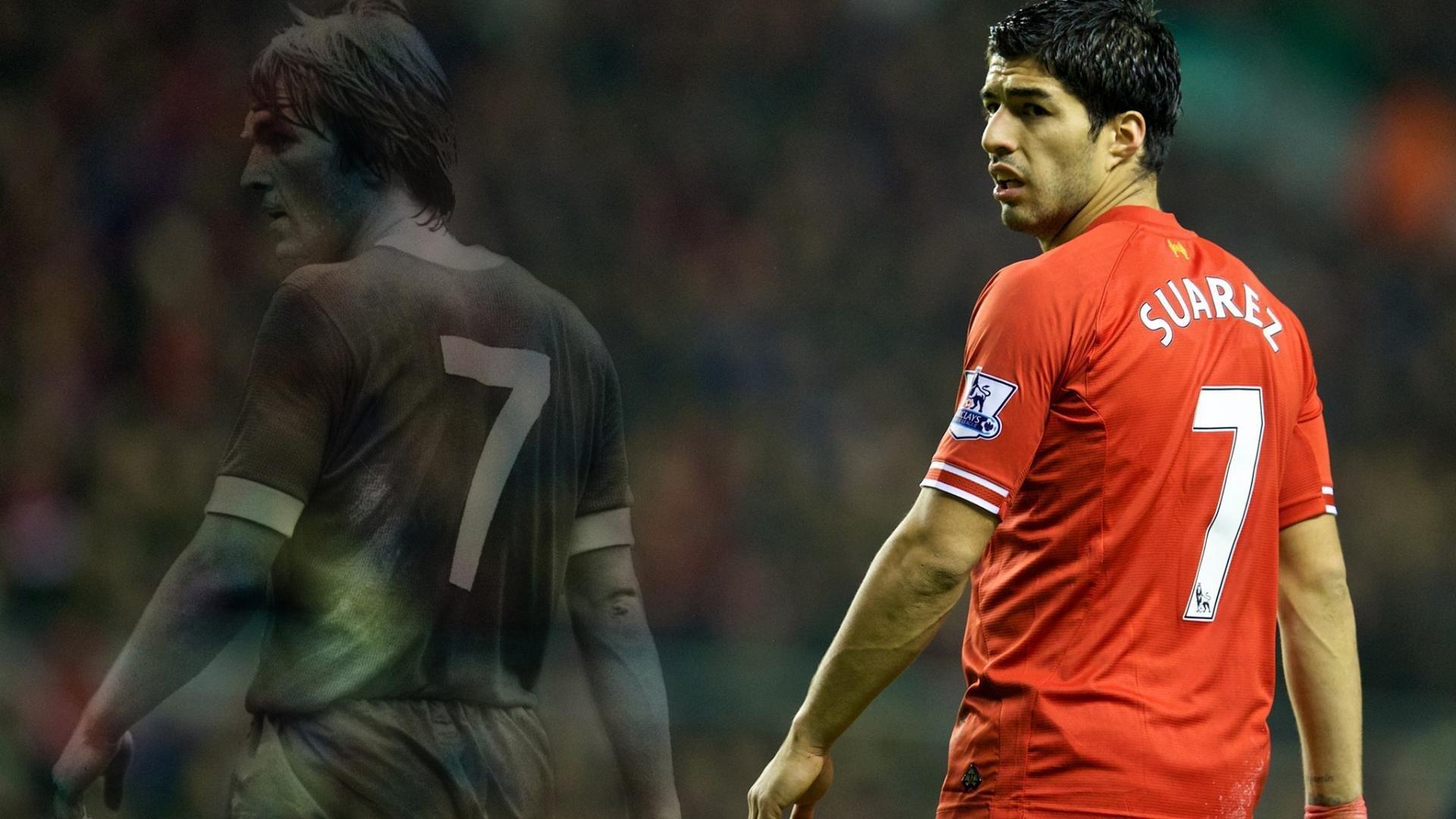 世纪握手!C罗与纳乔赛前致意引全场欢呼,传奇与传承的一刻