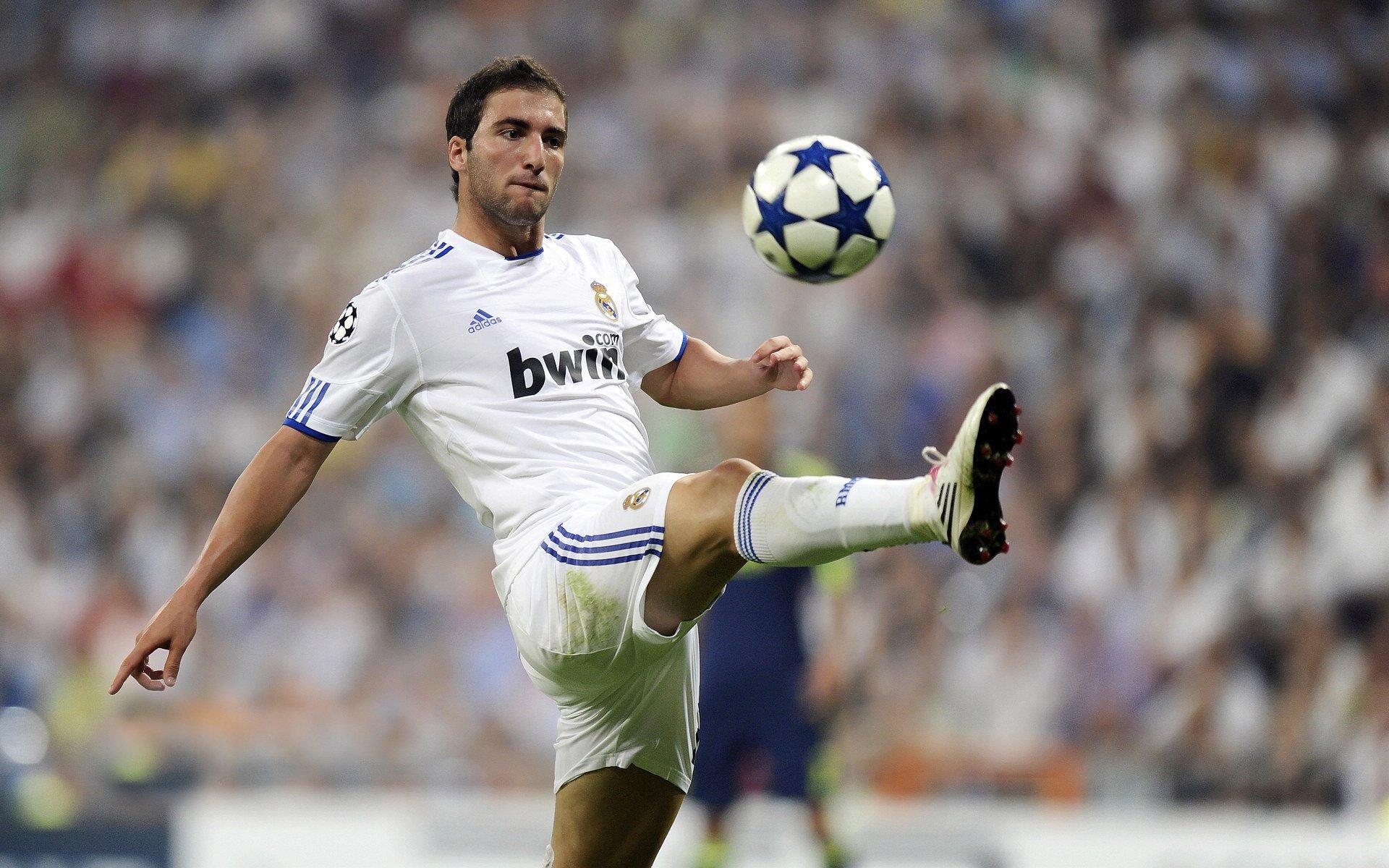 米兰加速布局未来，与蒙扎深入谈判，瞄准2005届新星萨尔多